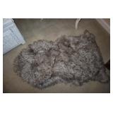 Silhouette Home faux fur area rug 29" x 42"