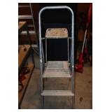 2ft aluminum step ladder