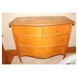 Maple curved front 4 drawer dresser 42 X 22 X 36