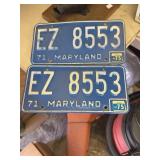 Pair of 1971 Maryland tags