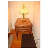 Mersman side table 19.5 X 27.5 X 22.5, table lamp