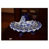 Ceramic footed accent bowl with bird design