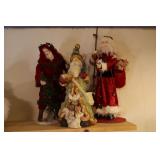 Lot - 3 Old World style Santa figurines