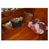 Lot - baskets with yarn, purses, faux flowers and