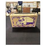 Ertl Collectibles Perdue Farms die cast cab with