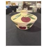 Watt Pottery apple pattern ribbed covered