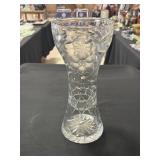 Lead crystal vase with etched flower design