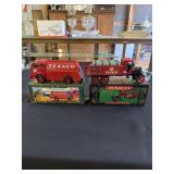 2 Texaco collectible truck banks - 1949 White tilt