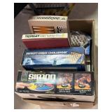 Box lot of old games - Simon (not tested), Sensory