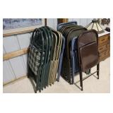 Lot - 17 metal folding chairs