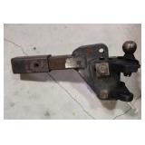 Weight distribution hitch