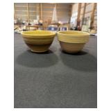 2 Small mixing bowls - 1 is beehive pattern