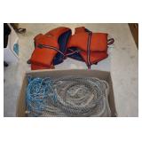 Box lot - Rope and 2 life jackets