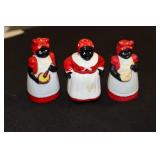 Lot - Black Americana Mammy salt shakers and bell