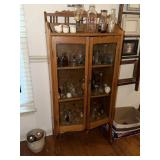 Oak display cabinet with two doors 25.5 X