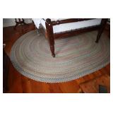 Oval braided rug 112X90