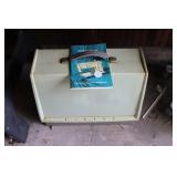 Singer Zig Zag Sewing Machine Model 457