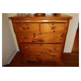 Pine dresser 41X20X45 1/2H (contents on top not