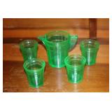 Uranium glass Arko Agate play time 5 piece green