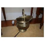 Brass coal scuttle bucket with lion head