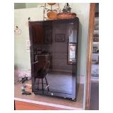 Frigidaire black freestanding wine chiller