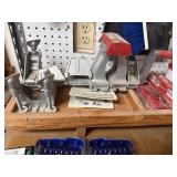 Vunder Vise and plate joining biscuits
