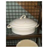 Princess House Pavillion 2 quart round covered