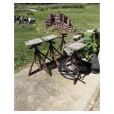 4 Metal boat stands