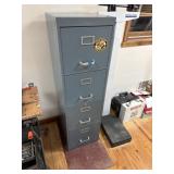 Metal 4 drawer file cabinet
