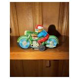 Tin friction motorcyle with rider made in Japan