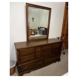 Triple dresser with mirror 59.5 X 17 X 71