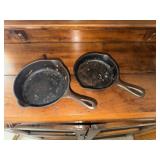 2 Small cast iron frying pans - Wagner Ware Sidney