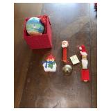 Santa Pez dispenser, The Golden Golf Ball