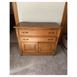 Oak washstand with 2 drawers and 2 doors