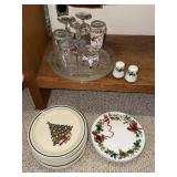 Royal Norfolk Cardinal Christmas dinner plates