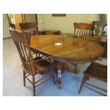 Pedestal Oval Table w/Leaf. 4 Pressback Chairs