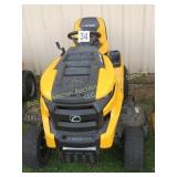 #693    Cub Cadet XT1 LT46   46" Deck   191.9 Hrs