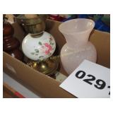 3 Lamps & Vase