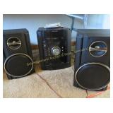 Sharp 5 Disc CD Player With Speakers