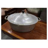 Aluminum Oval Roasting Pan - Majestic Cookware
