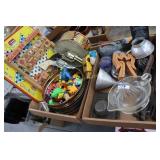 Toys & Kitchenwares - 2 Flats