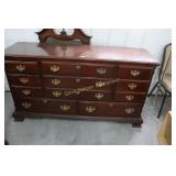 Triple Dresser w/ Mirror