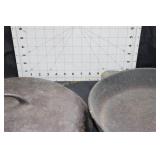 #12 Cast Iron Skillet w/ Large Cast Iron Lid