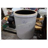 8 Gallon Crock