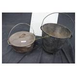 Cast Iron Lodge Dutch Oven & Cast Iron Pot