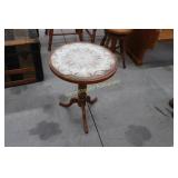 Round Lamp Table