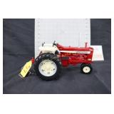 Farmall 1206 - Toy Tractor