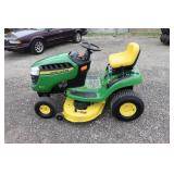John Deere D110 Mower