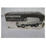 International 4400 Series  Propane Truck