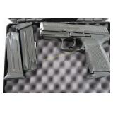 Heckler-Koch Gun- P2000 9mmx19